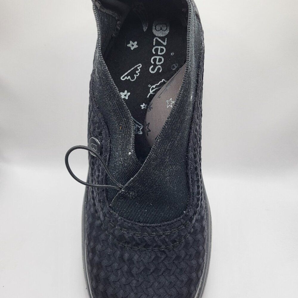 Bzees shoes size 9 M
